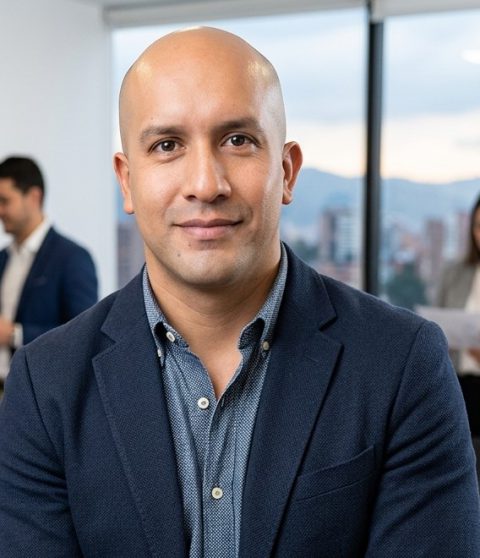 Orlando Gutiérrez, Contador Público, fundador de COLPLUS SAS